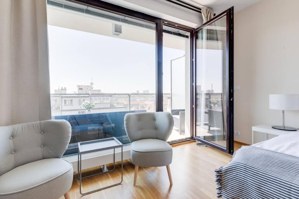 Jt'S Apartments Korunni Str. Прага Экстерьер фото