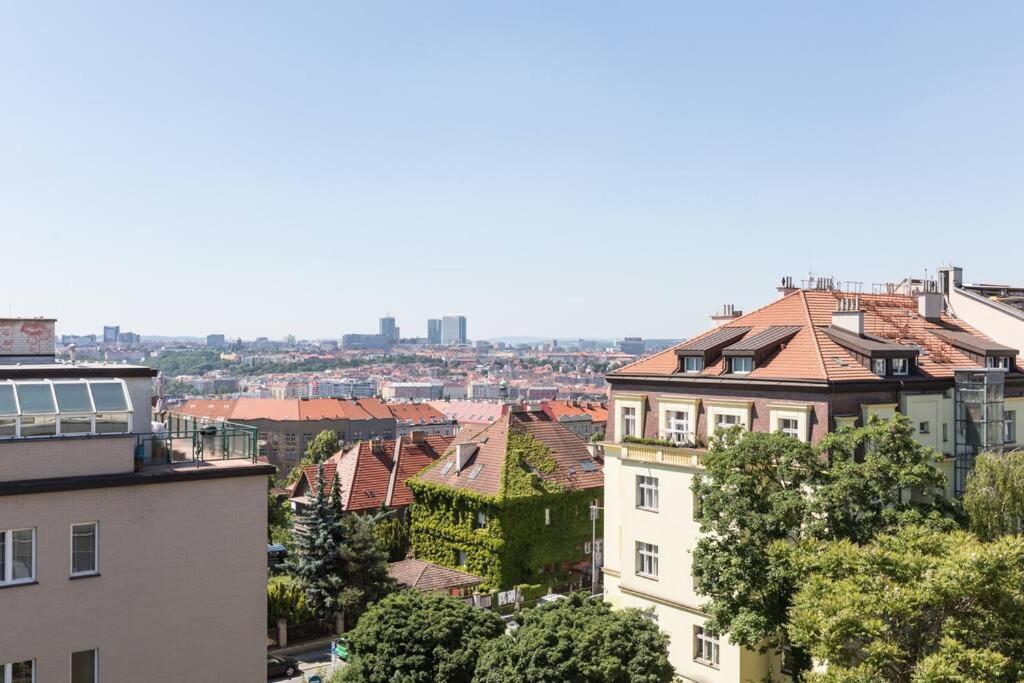 Jt'S Apartments Korunni Str. Прага Экстерьер фото